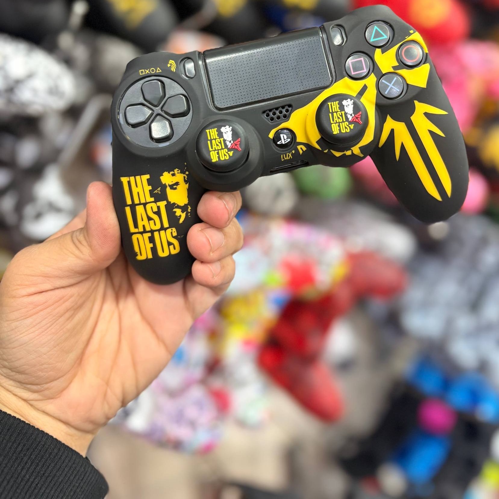 کاور دسته سیلیکونی PS4 با دو عدد سر آنالوگ برجسته