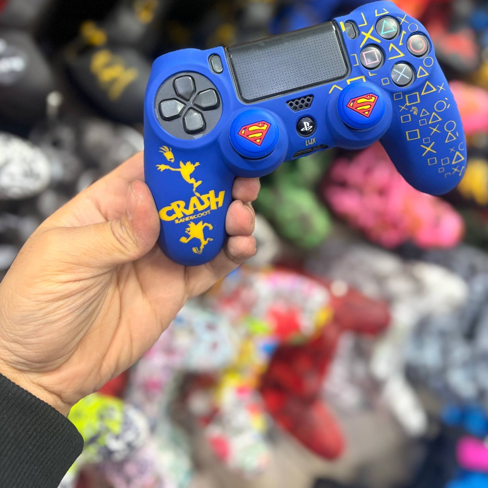 کاور دسته سیلیکونی Ps4 + دو عدد سر آنالوگ برجسته Crash blue
