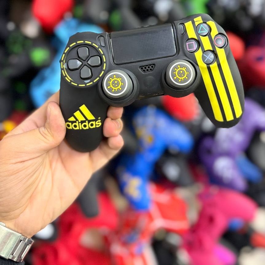 کاور دسته سیلیکونی PS4 با دو عدد سر آنالوگ برجسته